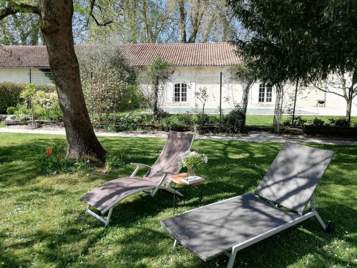 Bed and Breakfast Le Domaine Des Platanes Bourg-Charente Экстерьер фото